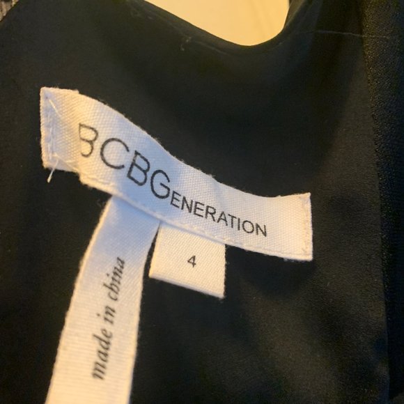 BCBGeneration cocktail dress, size 4 - Picture 5 of 5